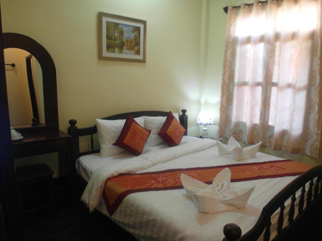 Kinnaly Place House Luang Prabang Rom bilde