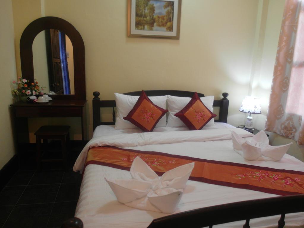 Kinnaly Place House Luang Prabang Rom bilde