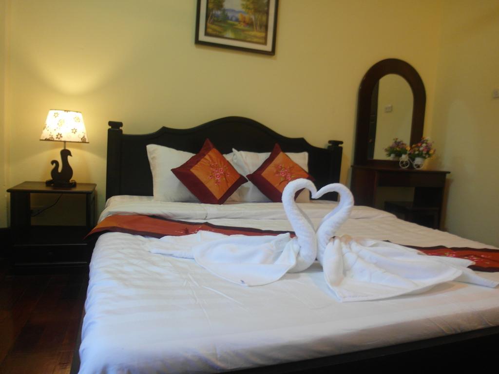 Kinnaly Place House Luang Prabang Rom bilde